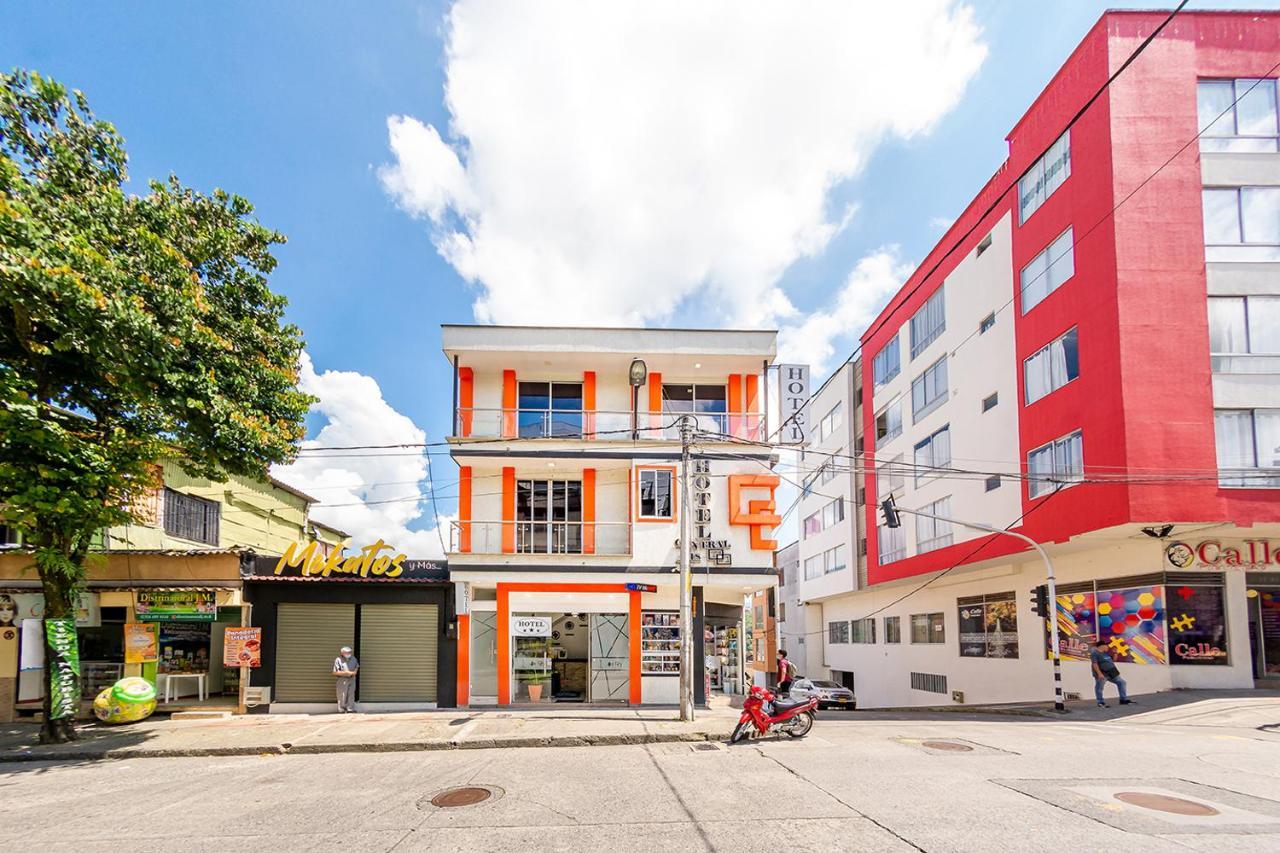 Ayenda Central 418 Pereira Bagian luar foto