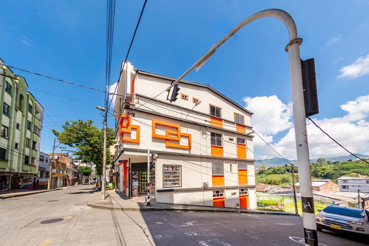 Ayenda Central 418 Pereira Bagian luar foto